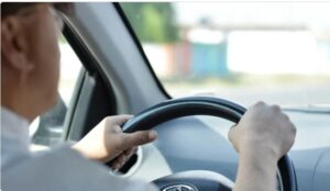 Những người không được lái xe ô tô