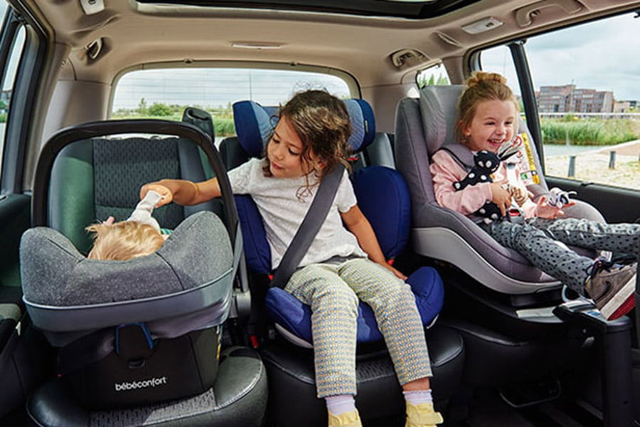 Quy định ghế trẻ em trên ô tô